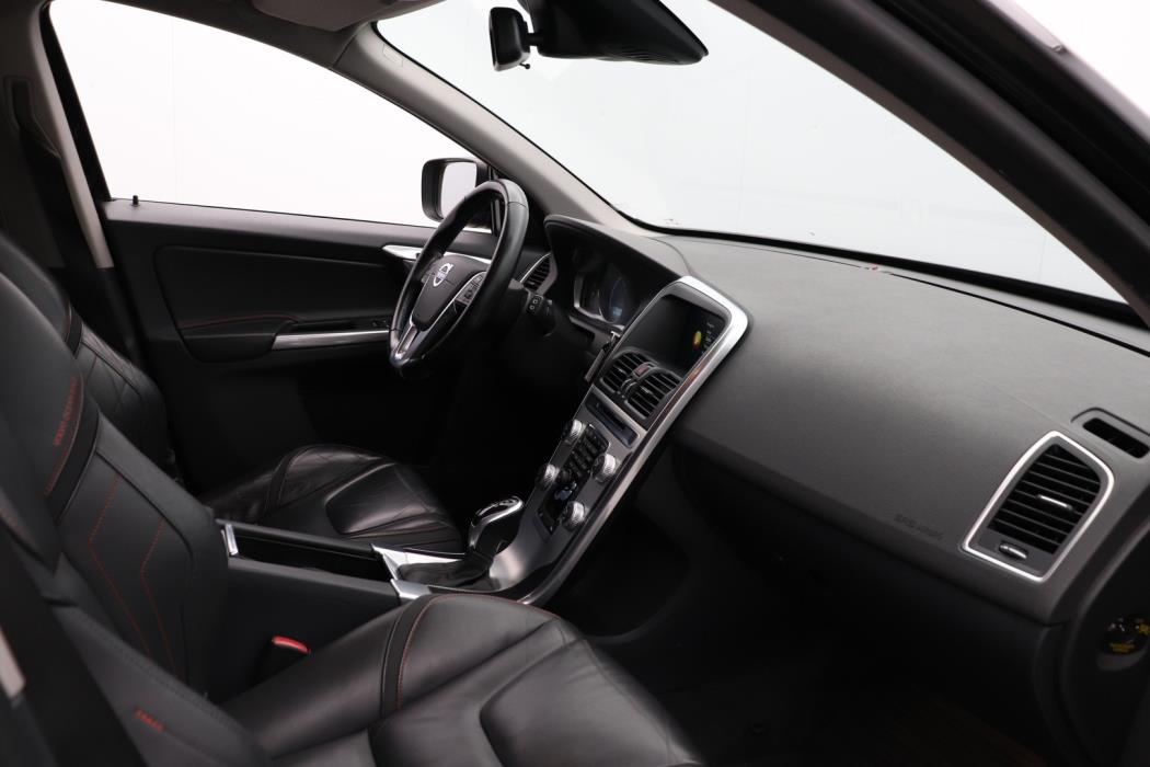 VOLVO XC60 2015