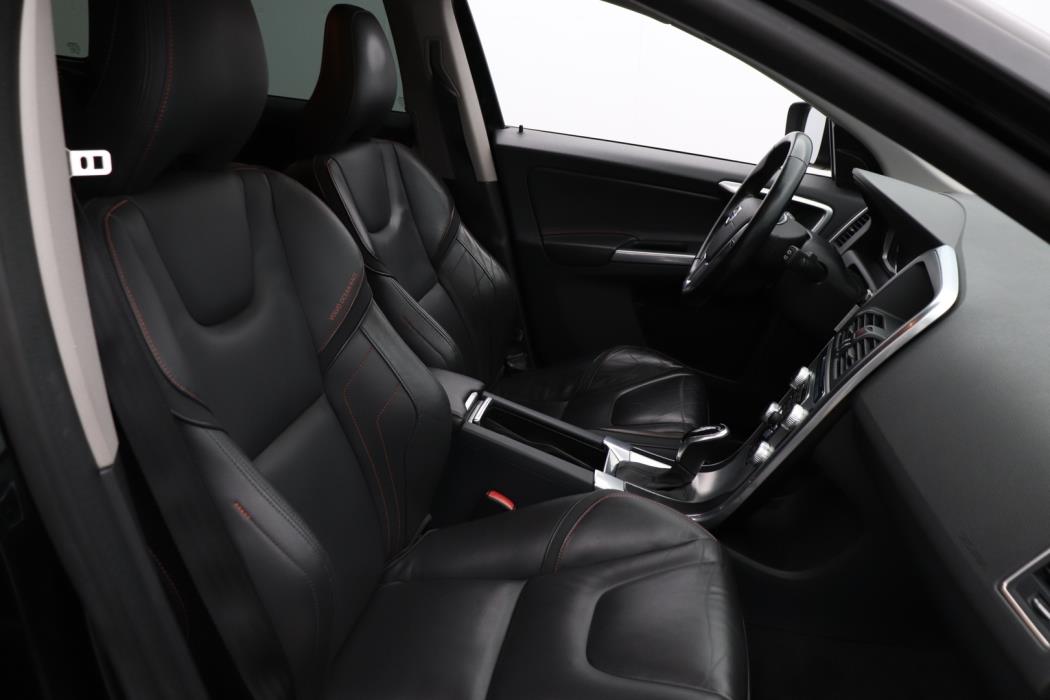 VOLVO XC60 2015