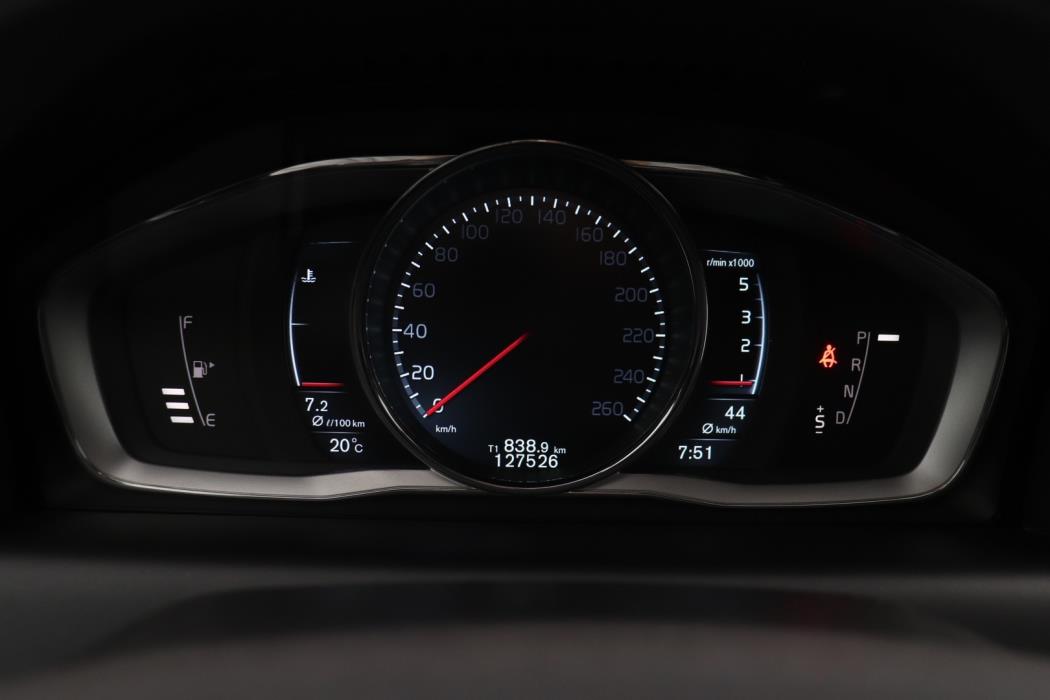 VOLVO XC60 2015