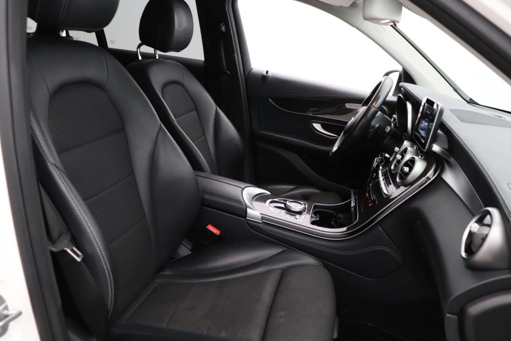 MERCEDES-BENZ GLC 2016