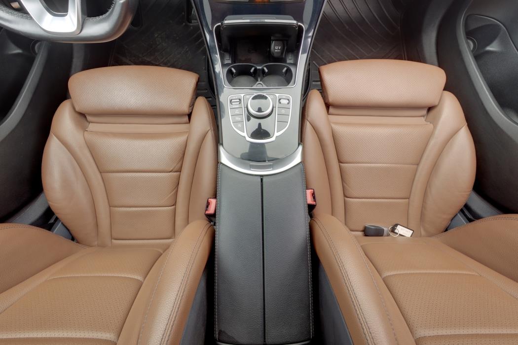 MERCEDES-BENZ C 2020