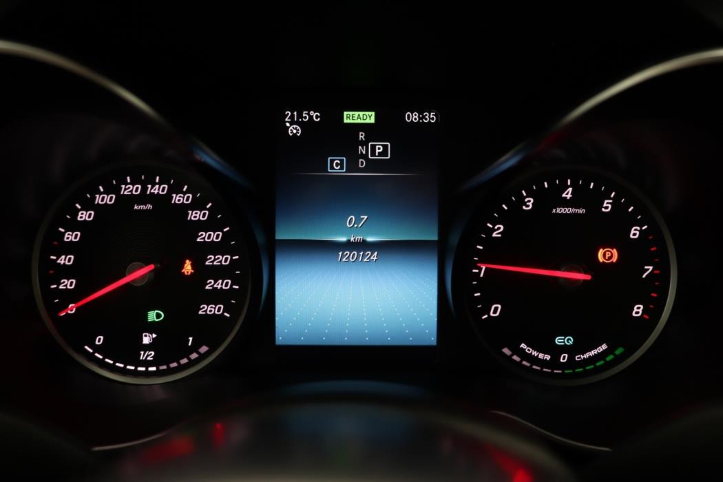 MERCEDES-BENZ C 2020