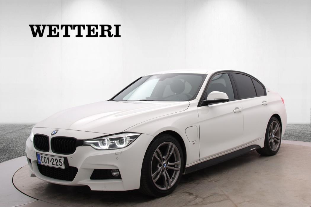 BMW 330 2018