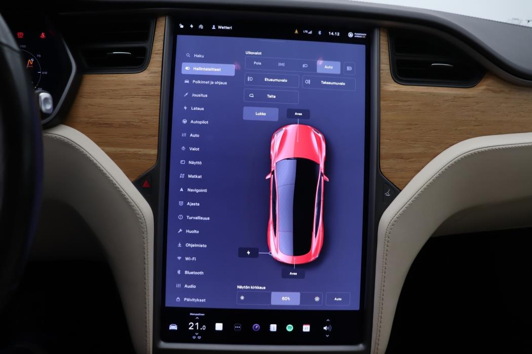 TESLA Model S 2020