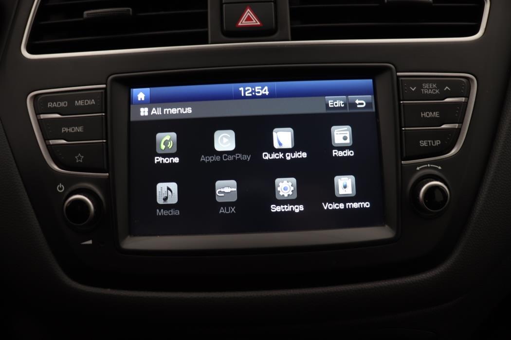 HYUNDAI i20 Hatchback 2019