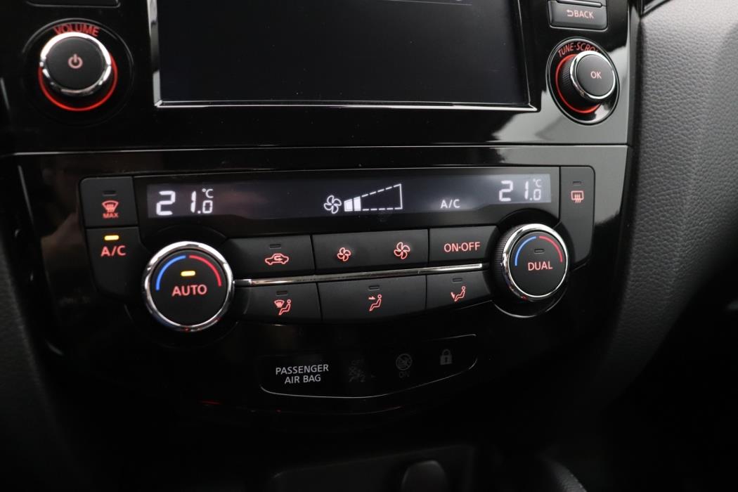 NISSAN Qashqai 2019
