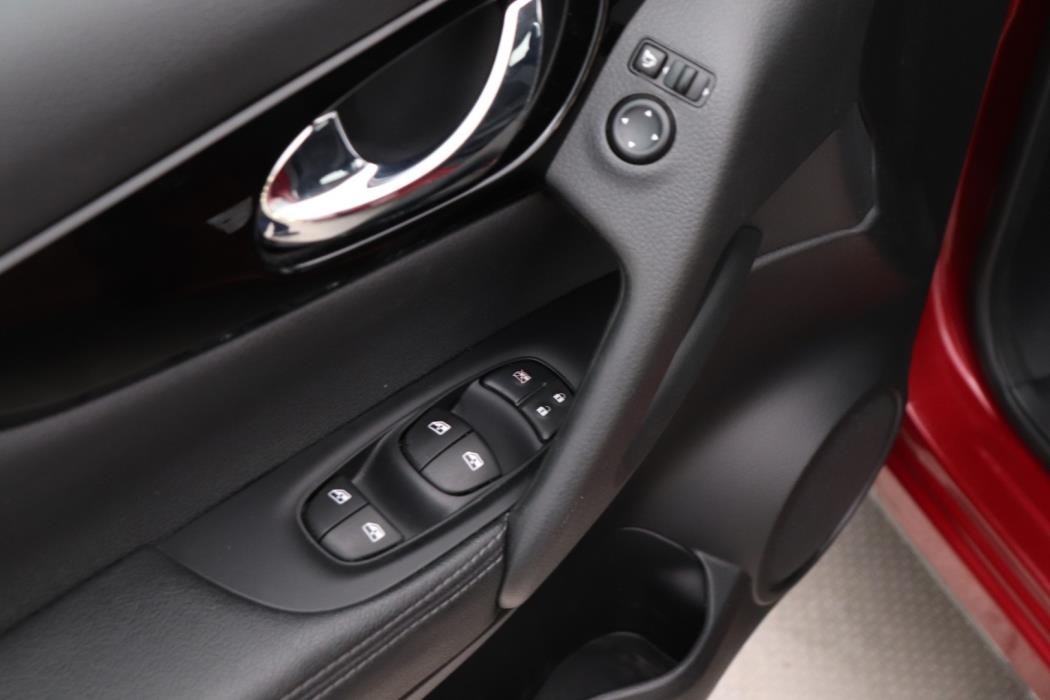NISSAN Qashqai 2019