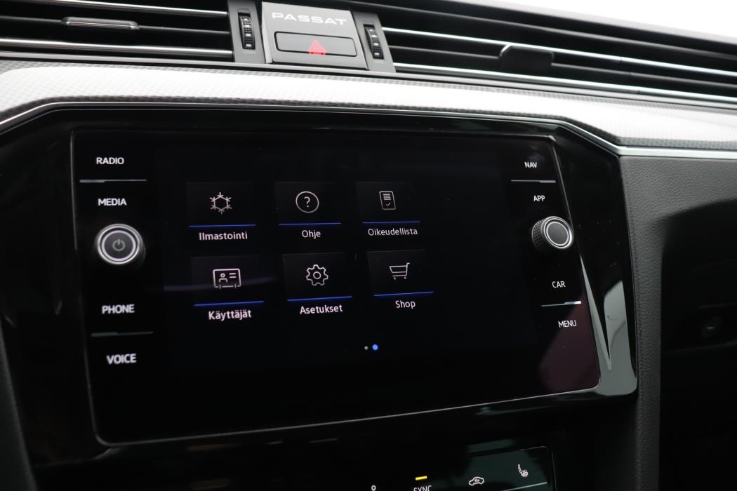 VOLKSWAGEN Passat 2021