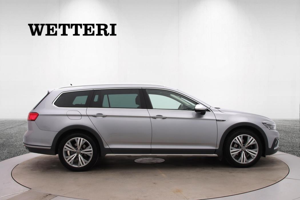 VOLKSWAGEN Passat 2021