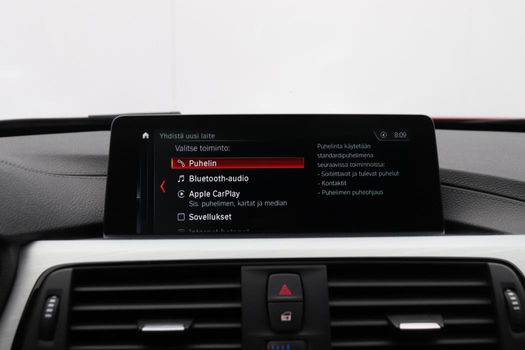 BMW 330 2018