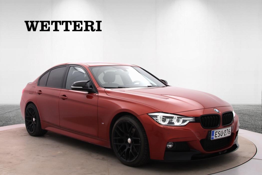 BMW 330 2018