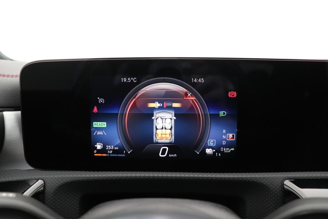 MERCEDES-BENZ CLA 2021