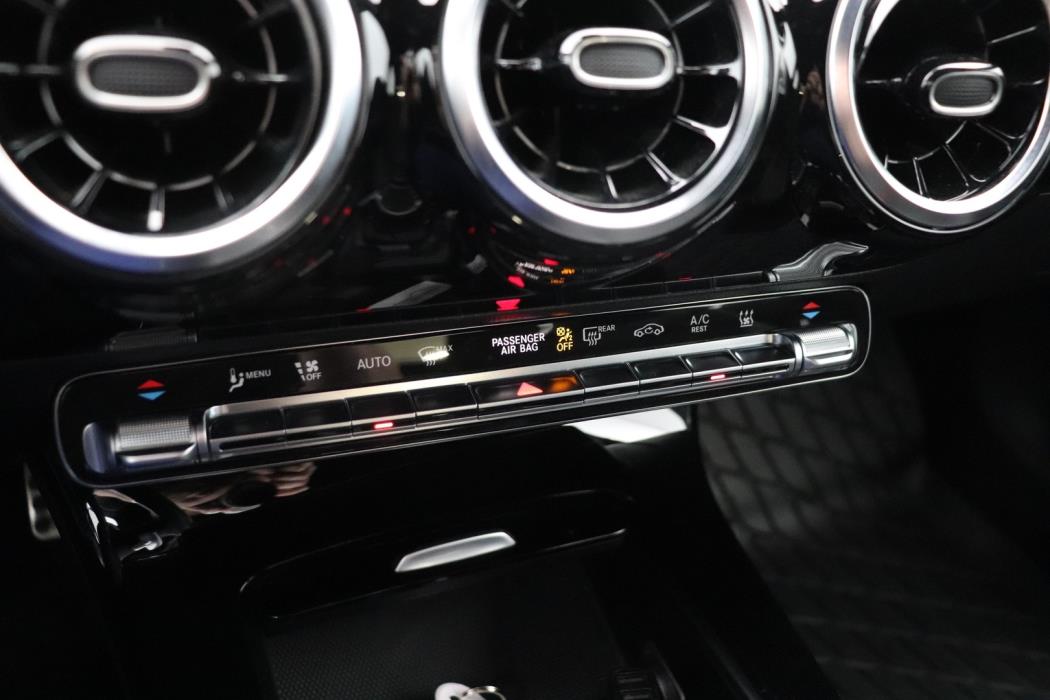 MERCEDES-BENZ CLA 2021