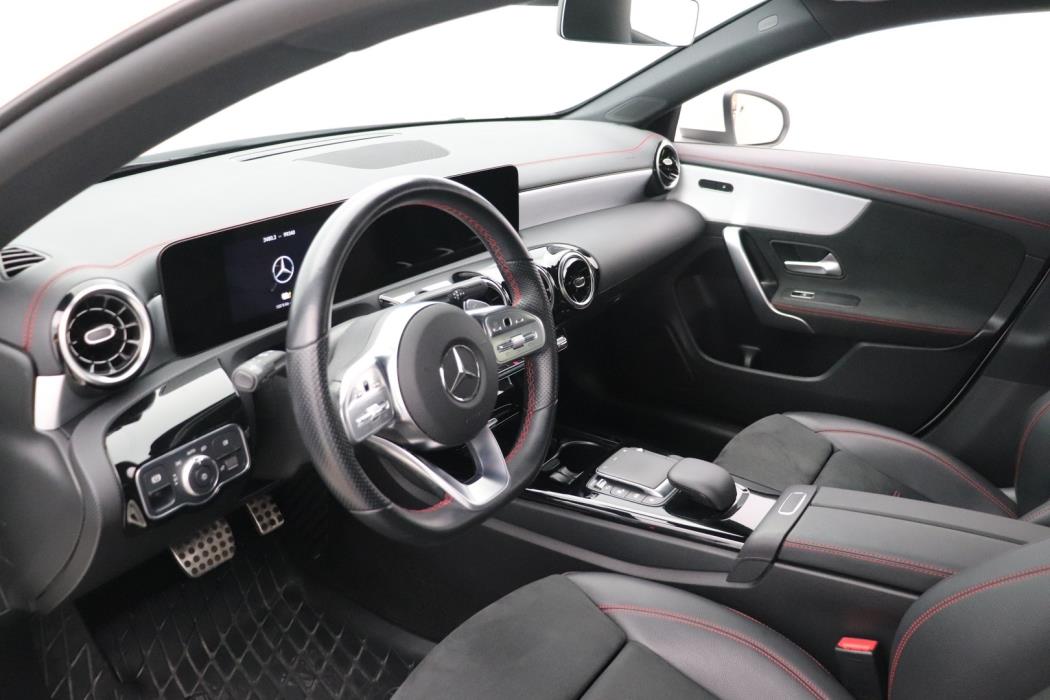 MERCEDES-BENZ CLA 2021