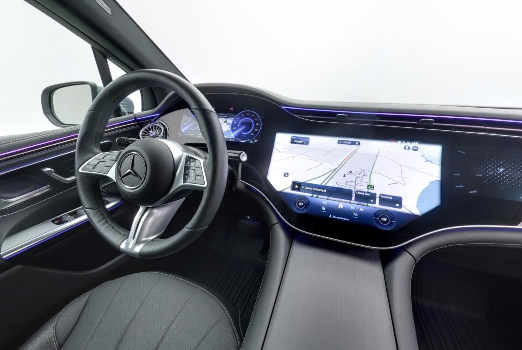 MERCEDES-BENZ EQE SUV 2025