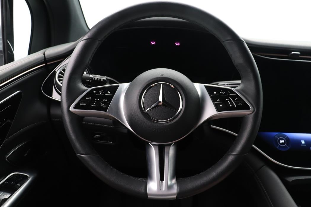 MERCEDES-BENZ EQE SUV 2025