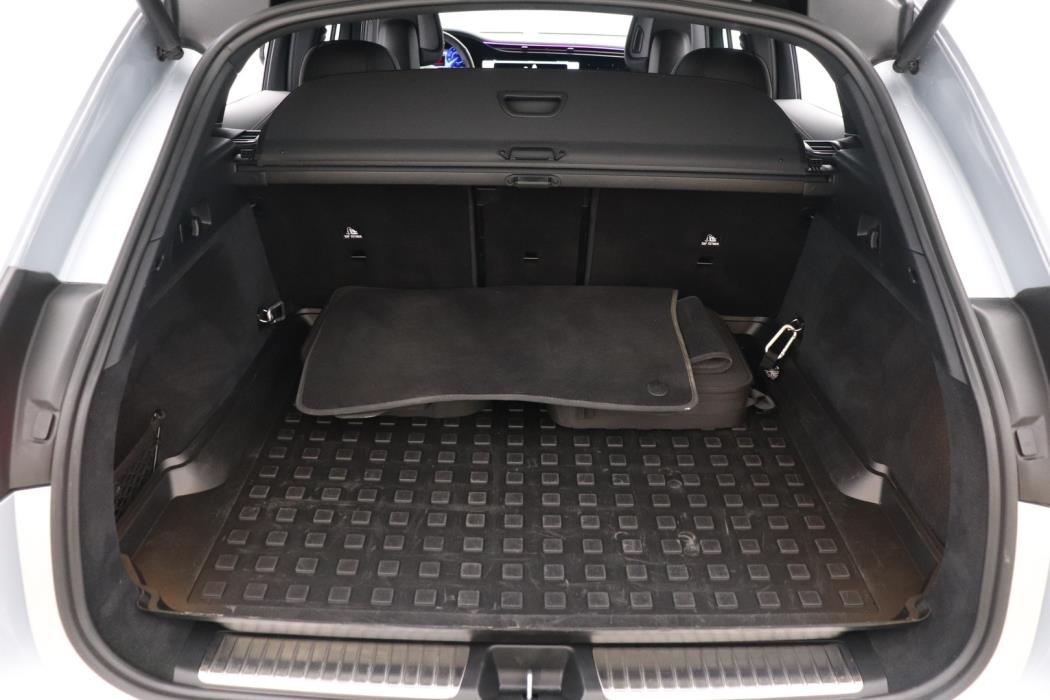 MERCEDES-BENZ EQE SUV 2025