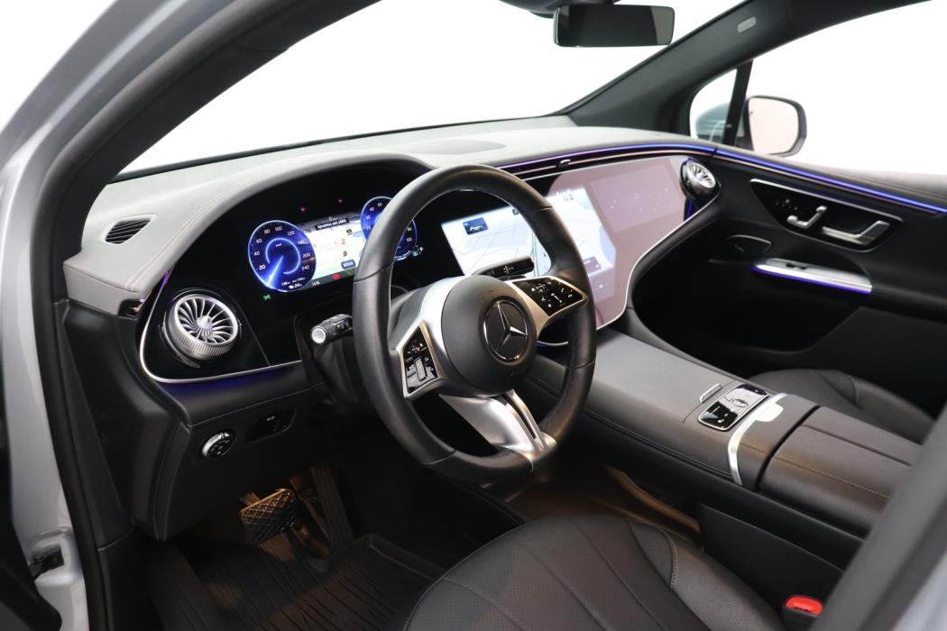 MERCEDES-BENZ EQE SUV 2025