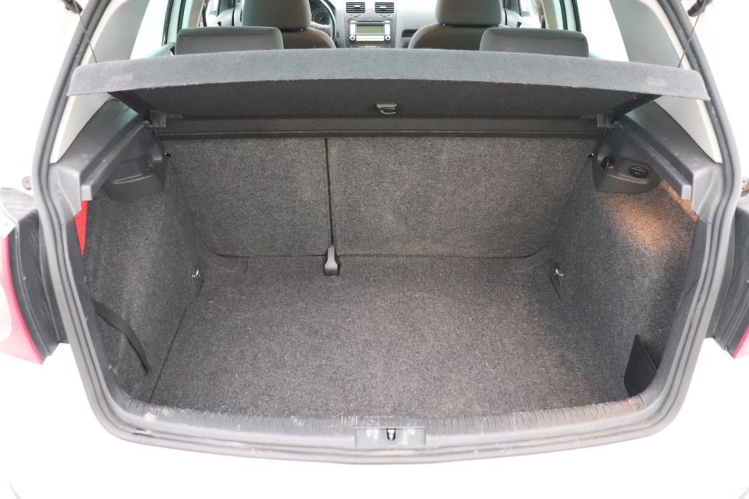 VOLKSWAGEN Golf 2008