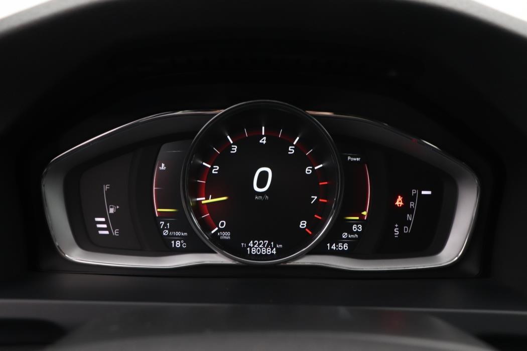 VOLVO V60 2018