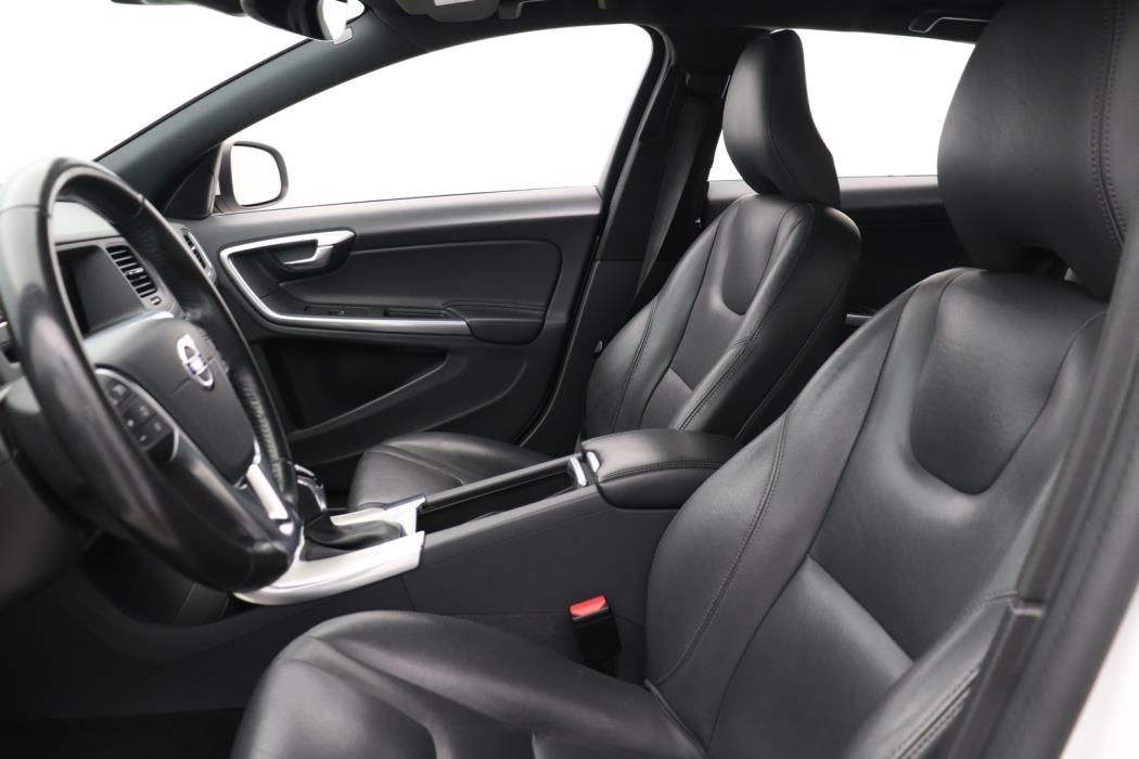 VOLVO V60 2018