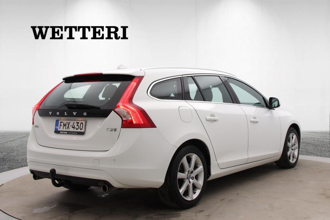 VOLVO V60 2018