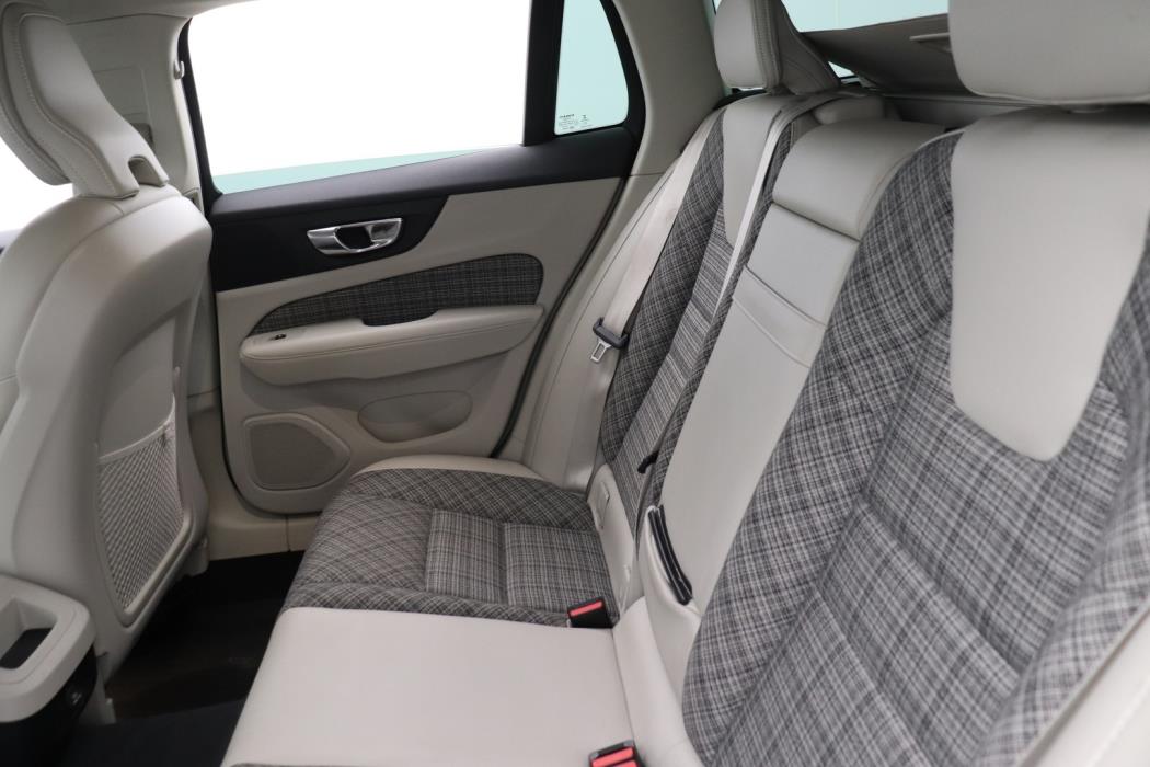 VOLVO V60 2020