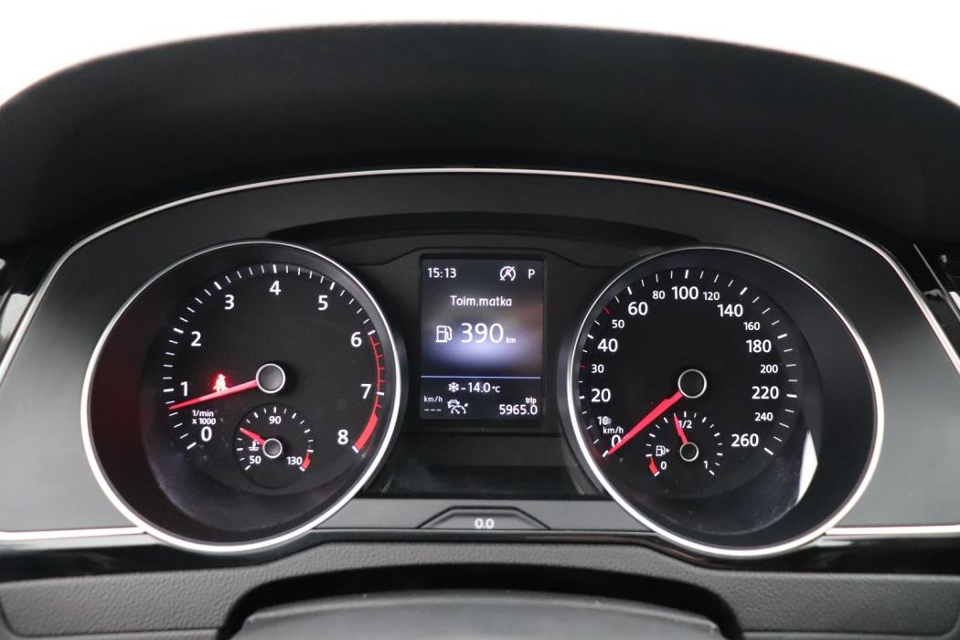 VOLKSWAGEN Passat 2021