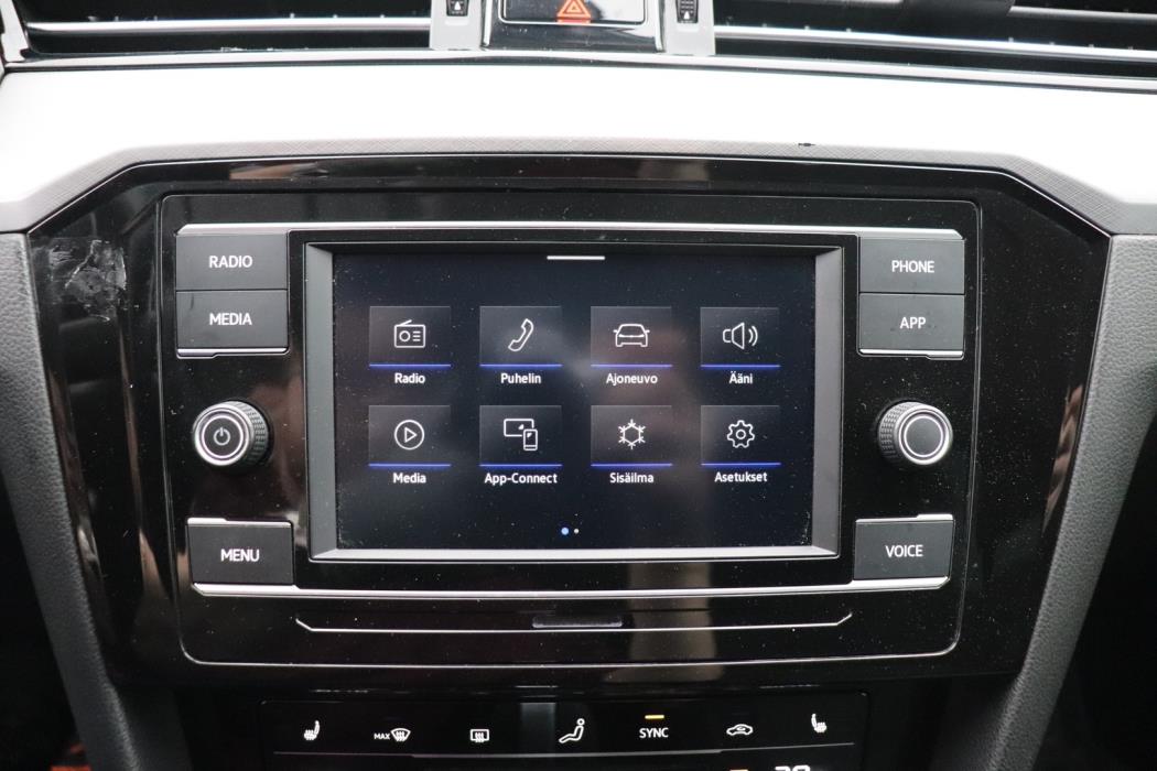 VOLKSWAGEN Passat 2021