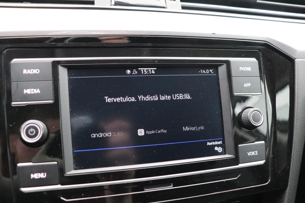 VOLKSWAGEN Passat 2021