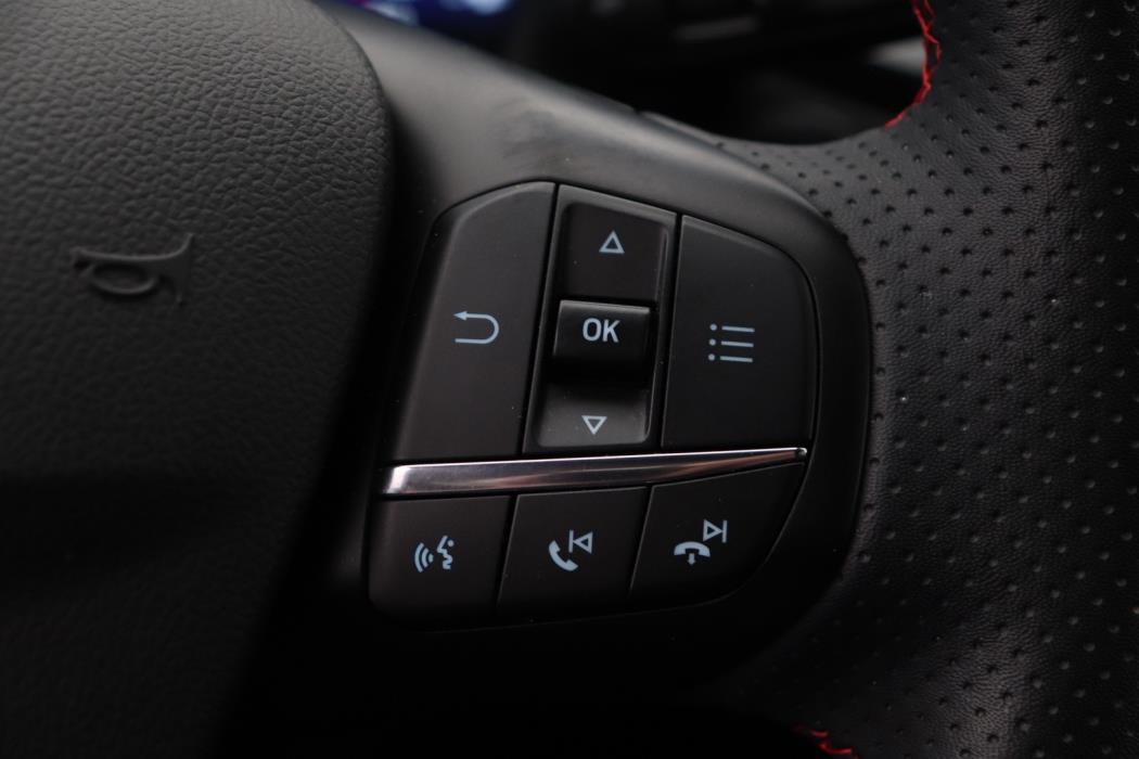 FORD Kuga 2023
