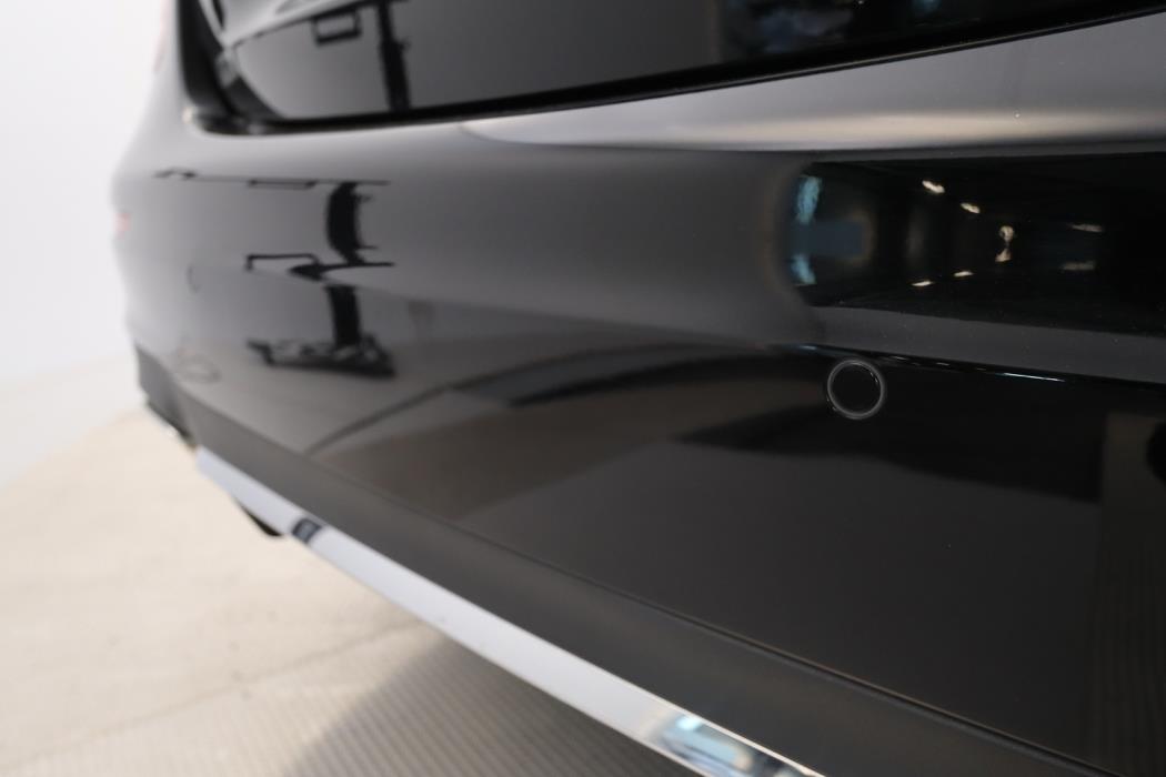 MERCEDES-BENZ E 2018