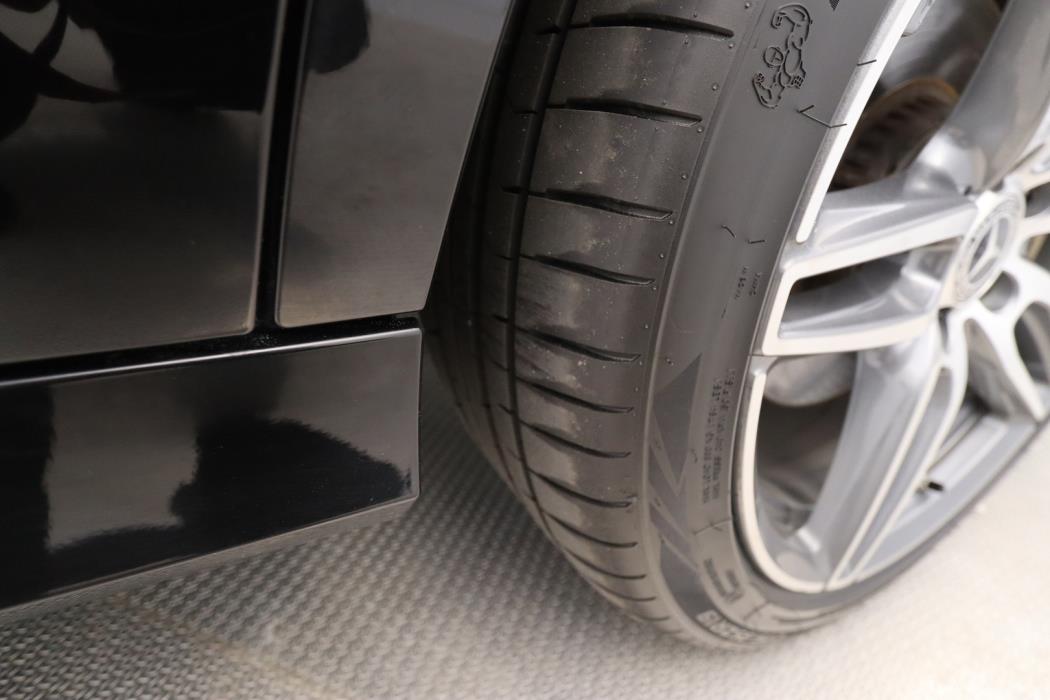 MERCEDES-BENZ E 2018