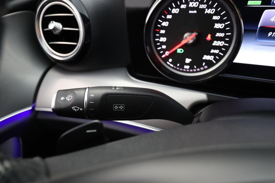 MERCEDES-BENZ E 2018