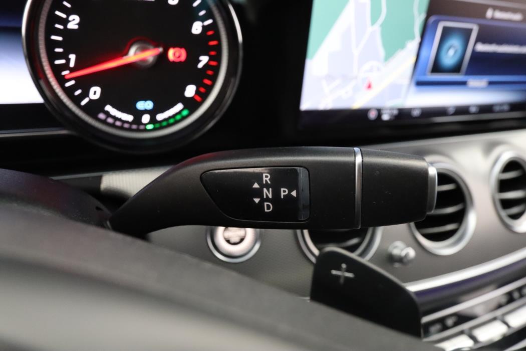 MERCEDES-BENZ E 2018