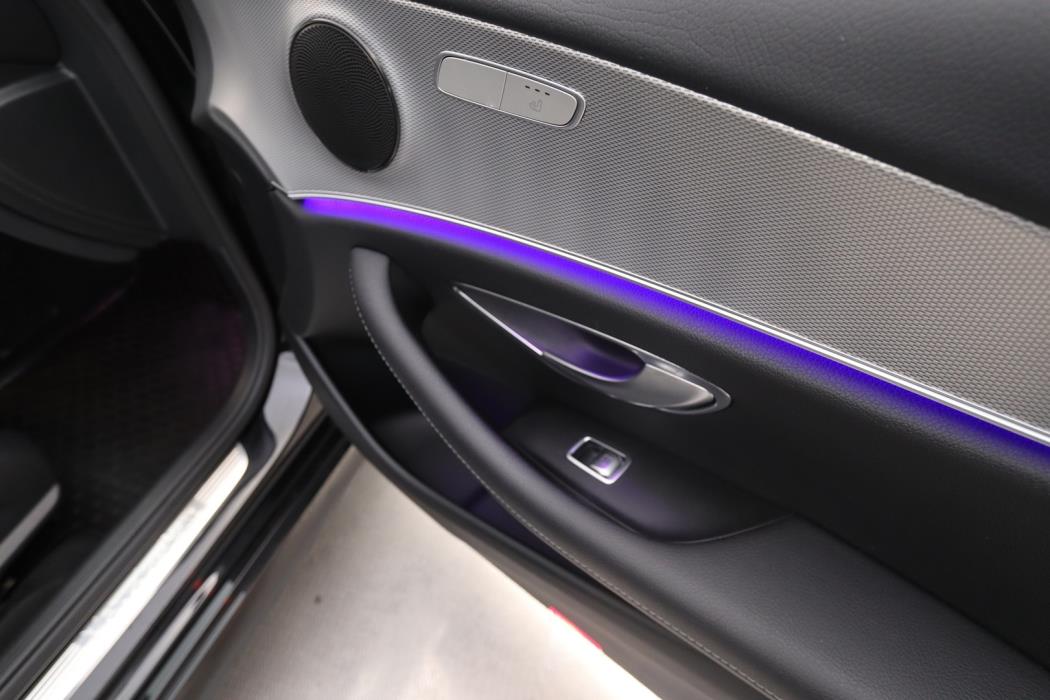 MERCEDES-BENZ E 2018