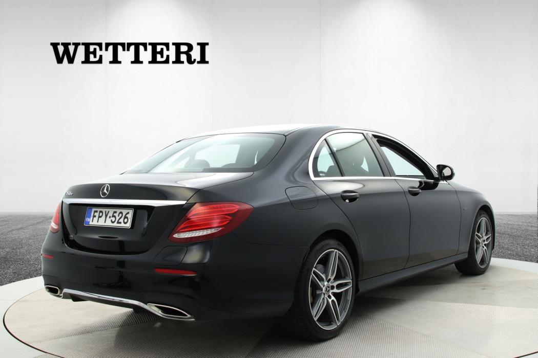 MERCEDES-BENZ E 2018