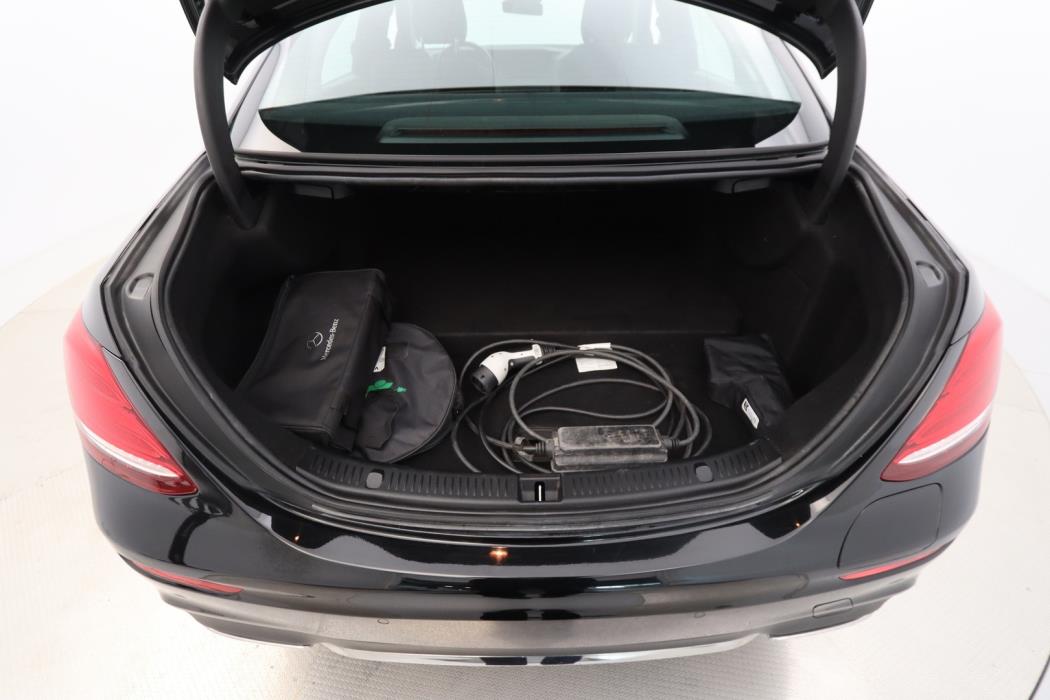 MERCEDES-BENZ E 2018