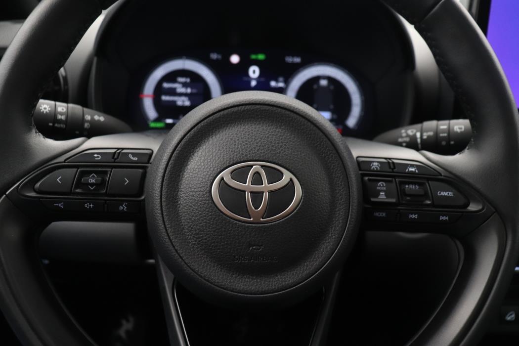 TOYOTA Yaris Cross 2024