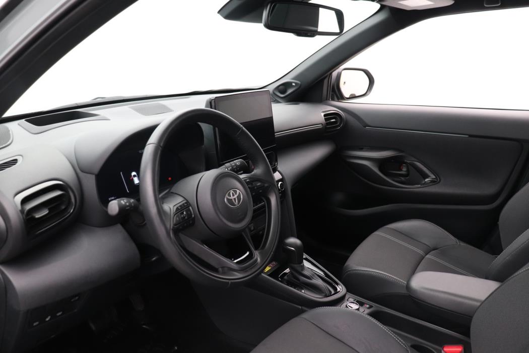 TOYOTA Yaris Cross 2024