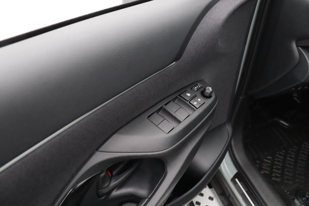 TOYOTA Yaris Cross 2024