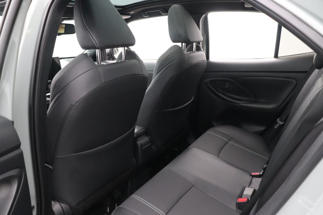 TOYOTA Yaris Cross 2024