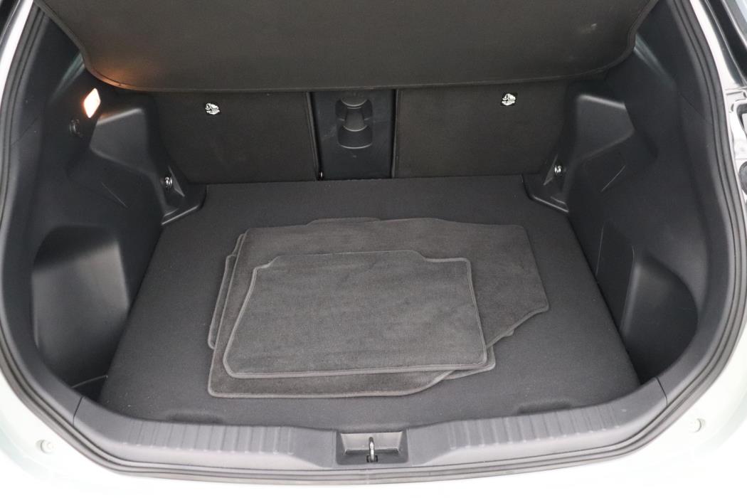 TOYOTA Yaris Cross 2024