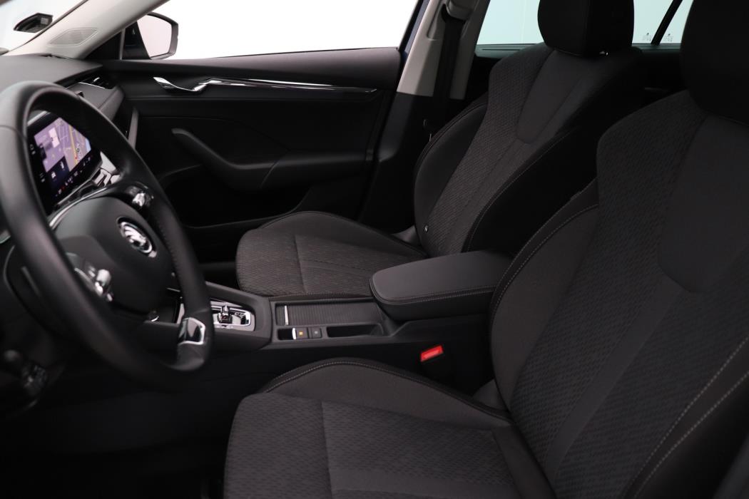 SKODA Octavia 2024