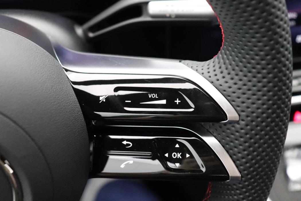 MERCEDES-BENZ CLA 2025