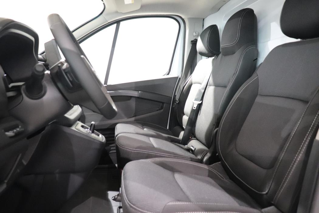 NISSAN Primastar 2025