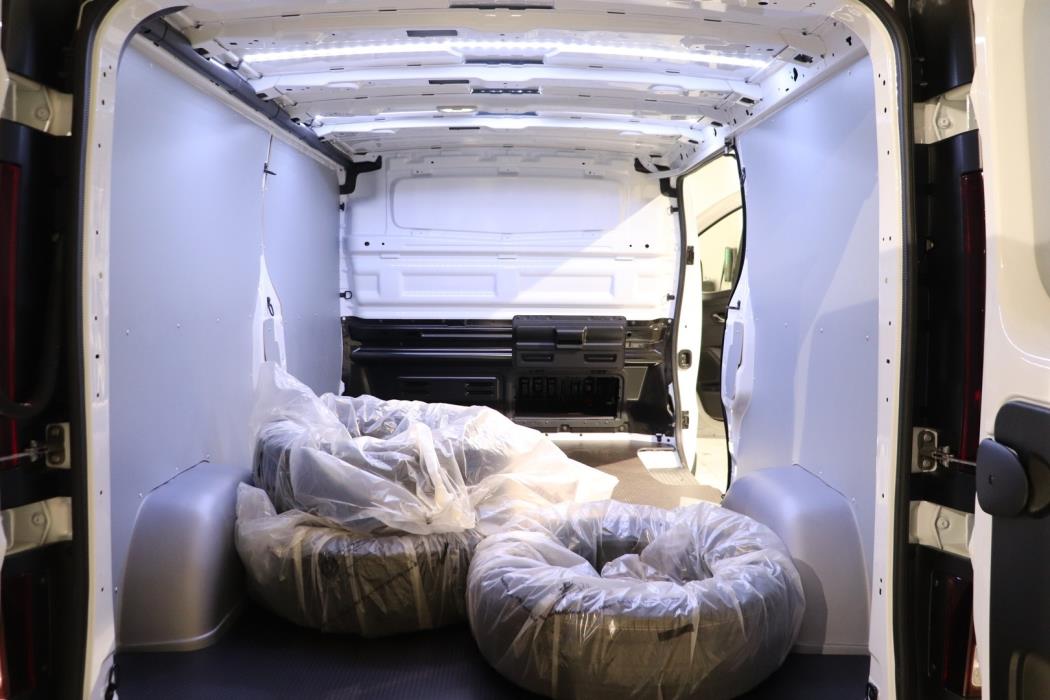 NISSAN Primastar 2025