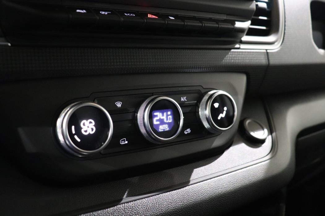 NISSAN Primastar 2025