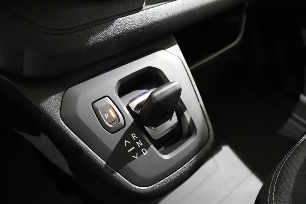 NISSAN Primastar 2025