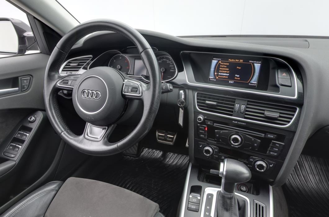 AUDI A4 2015